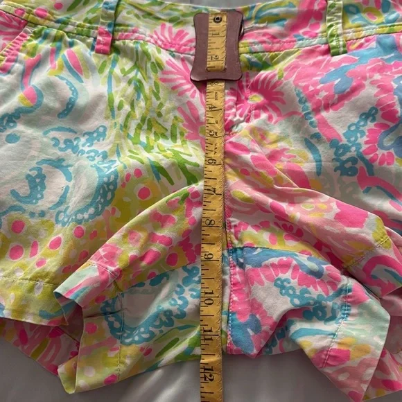Lilly Pulitzer Multicolor Floral Print Shorts - Picture 10 of 11